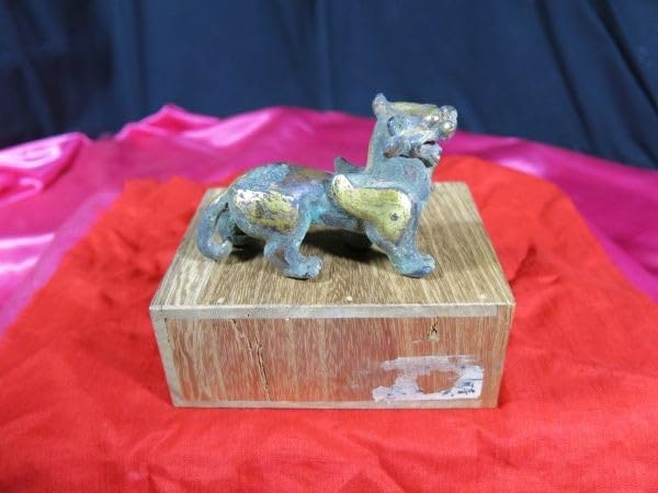 Amazon.co.jp: 鍍金有翼獣漢時代遺跡発掘品中国金工 303 : ホーム